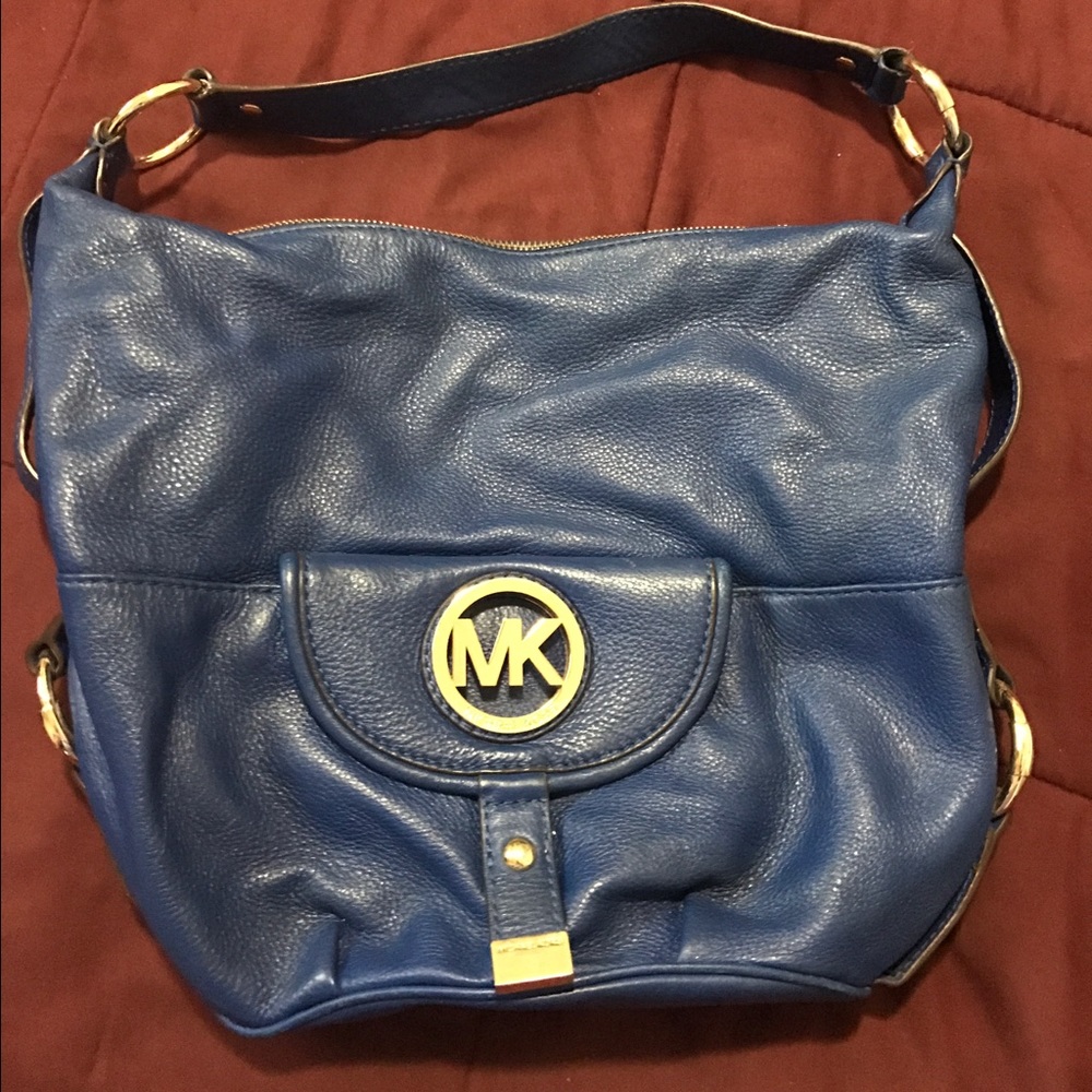 MK bright blue
