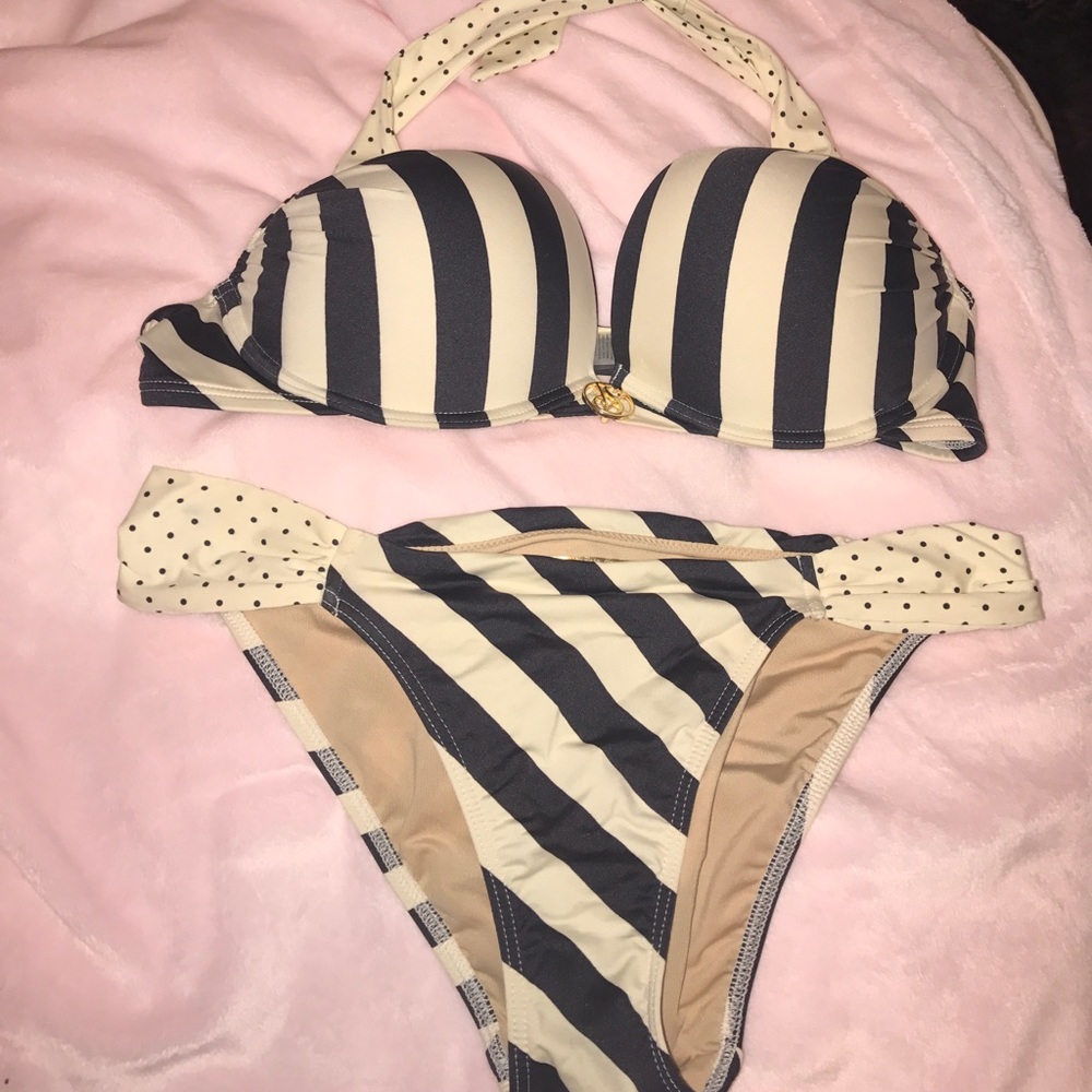 Victoria secret bikini top