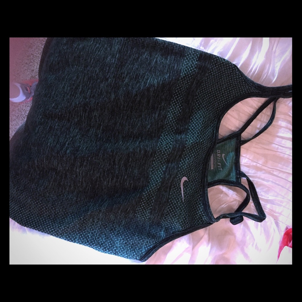 Nike tank