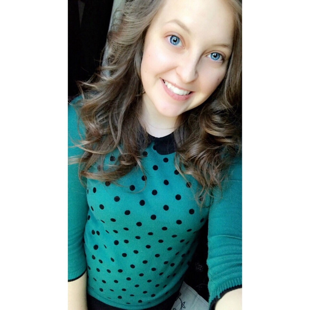 Meet your Posher, Ahlyia