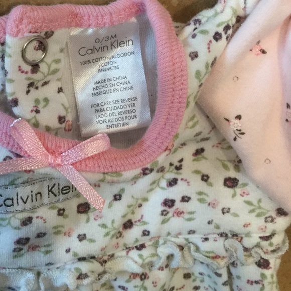 Calvin Klein footsies - Picture 6 of 7