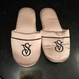 VS slippers