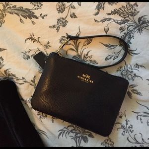 Coach Wallet/Clutch🐧