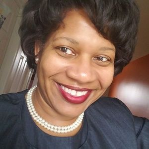 Meet your Posher, Simone