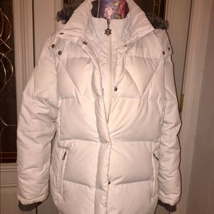 💋XL Vivid White Puffer Coat💋Unique Details!