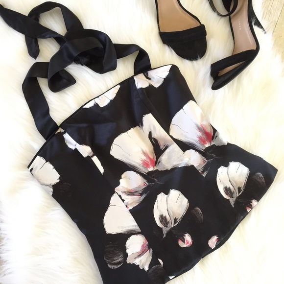 White House Black Market Tops - White House | Black Market Floral Bustier Top