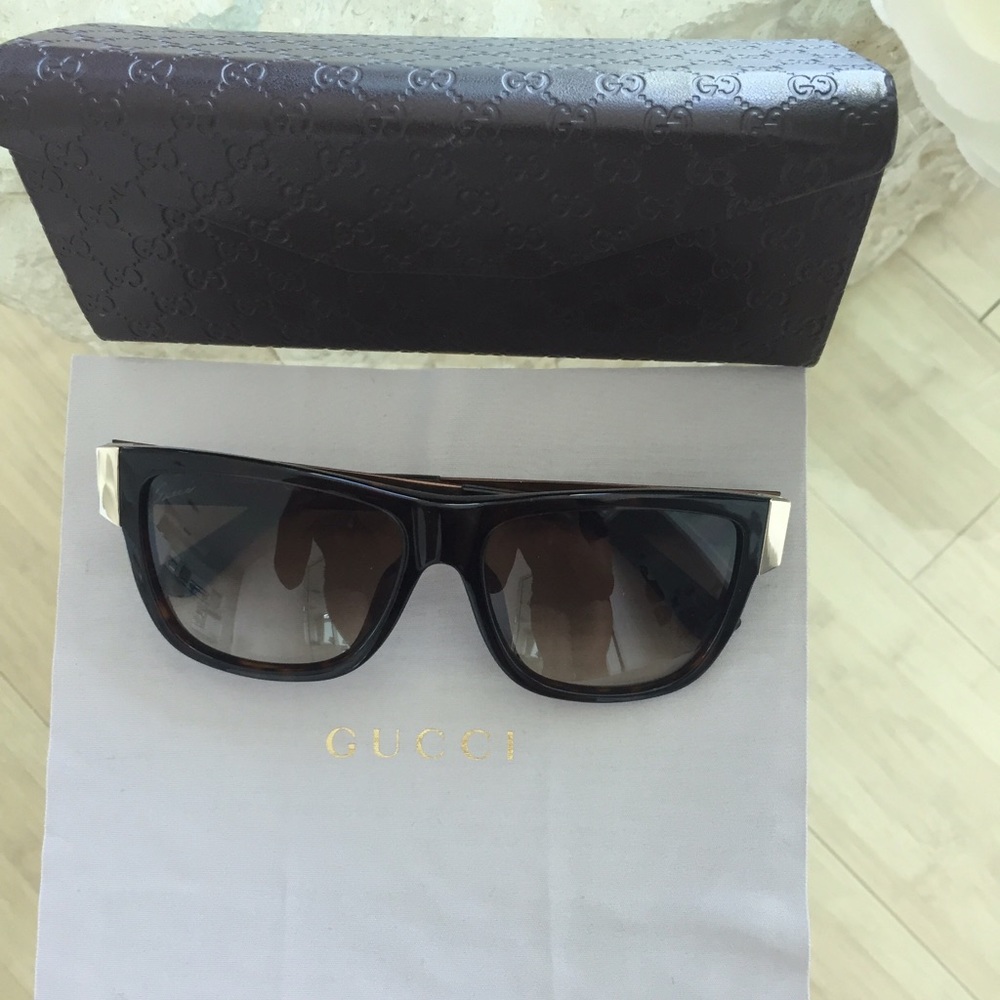 Gucci Sunglasses - Picture 6 of 15