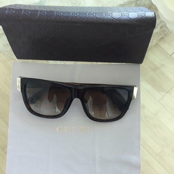 Gucci Sunglasses - Picture 4 of 4