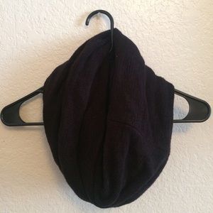 Clavin Klein Loop Scarf