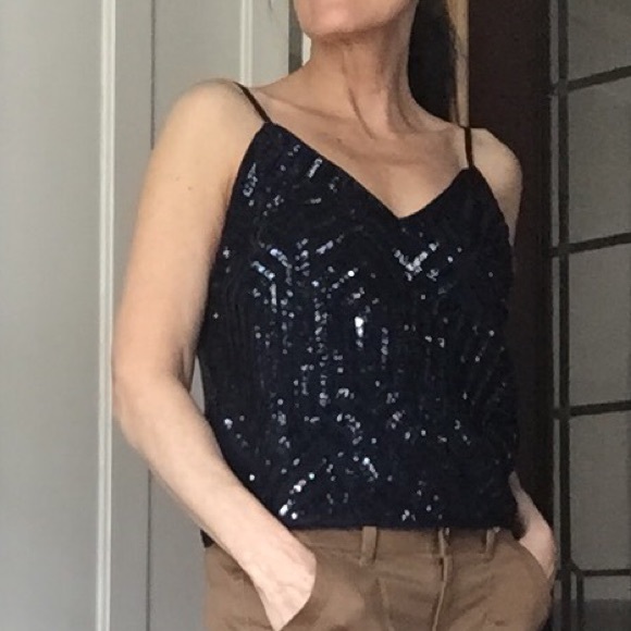 Forever 21 Tops - beautiful blue sequin top