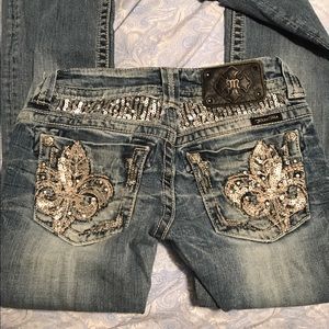 Miss Me jeans. 25x33