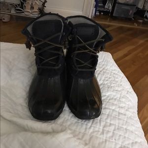 Black sperry duck boots