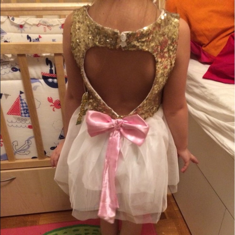 🎀Sequin Heart Hollow Out Dress🎀 LAST ONE LEFT - Picture 2 of 8