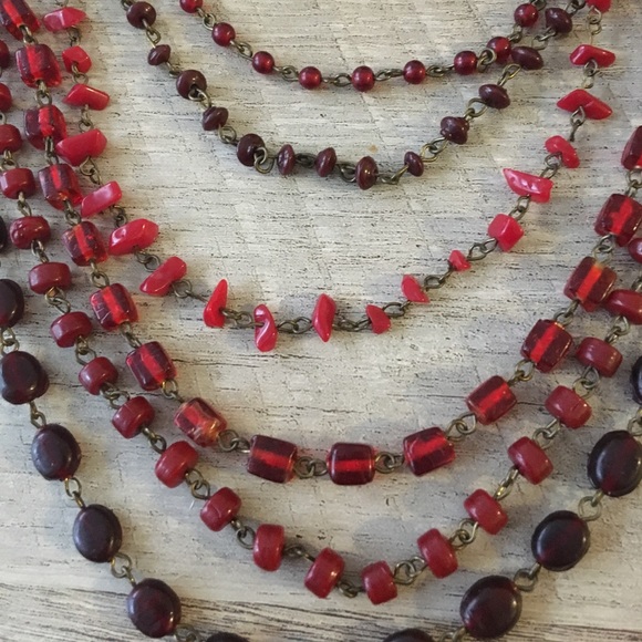 Red Layered Necklace - Picture 4 of 4