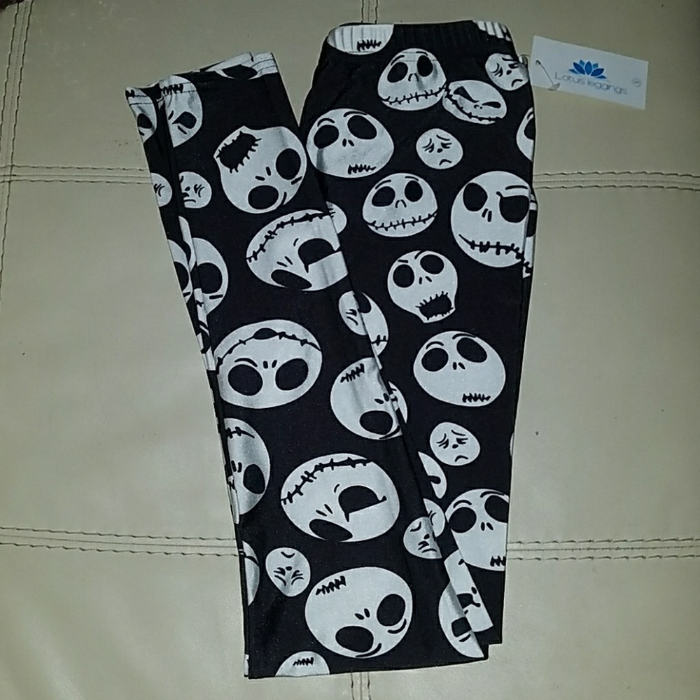 NWT Skeleton Skull Face Leggings !!