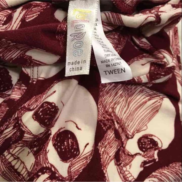 Lularoe Skull Leggings - Picture 3 of 3