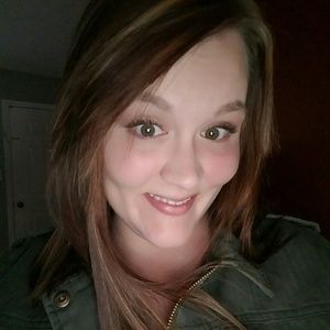 Meet your Posher, Courtney