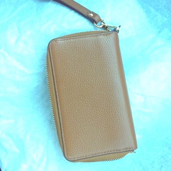 Michael Kors Wristlet - Picture 3 of 3