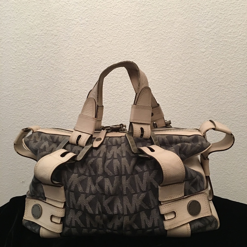 Micheal Kors Bag