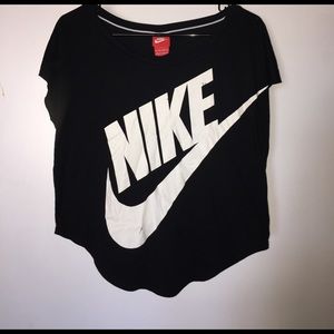 Nike slouchy fit tee shirt
