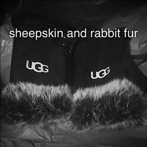 UGG gloves