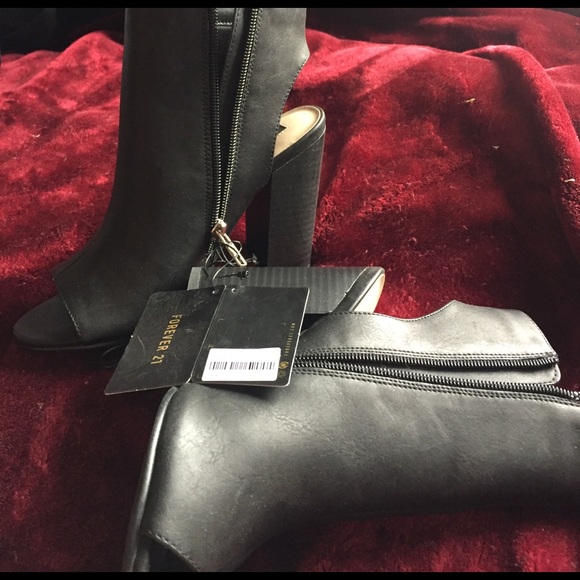 Ankle high Forever 21 heels - Picture 1 of 2
