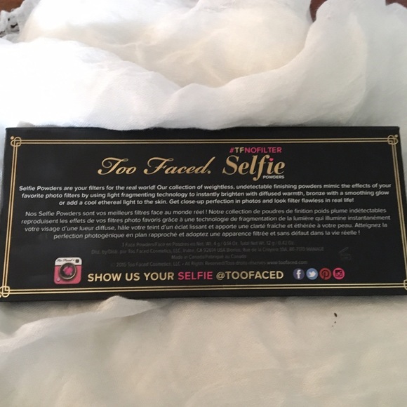 Too Faced Selfie Powder - Picture 4 of 4