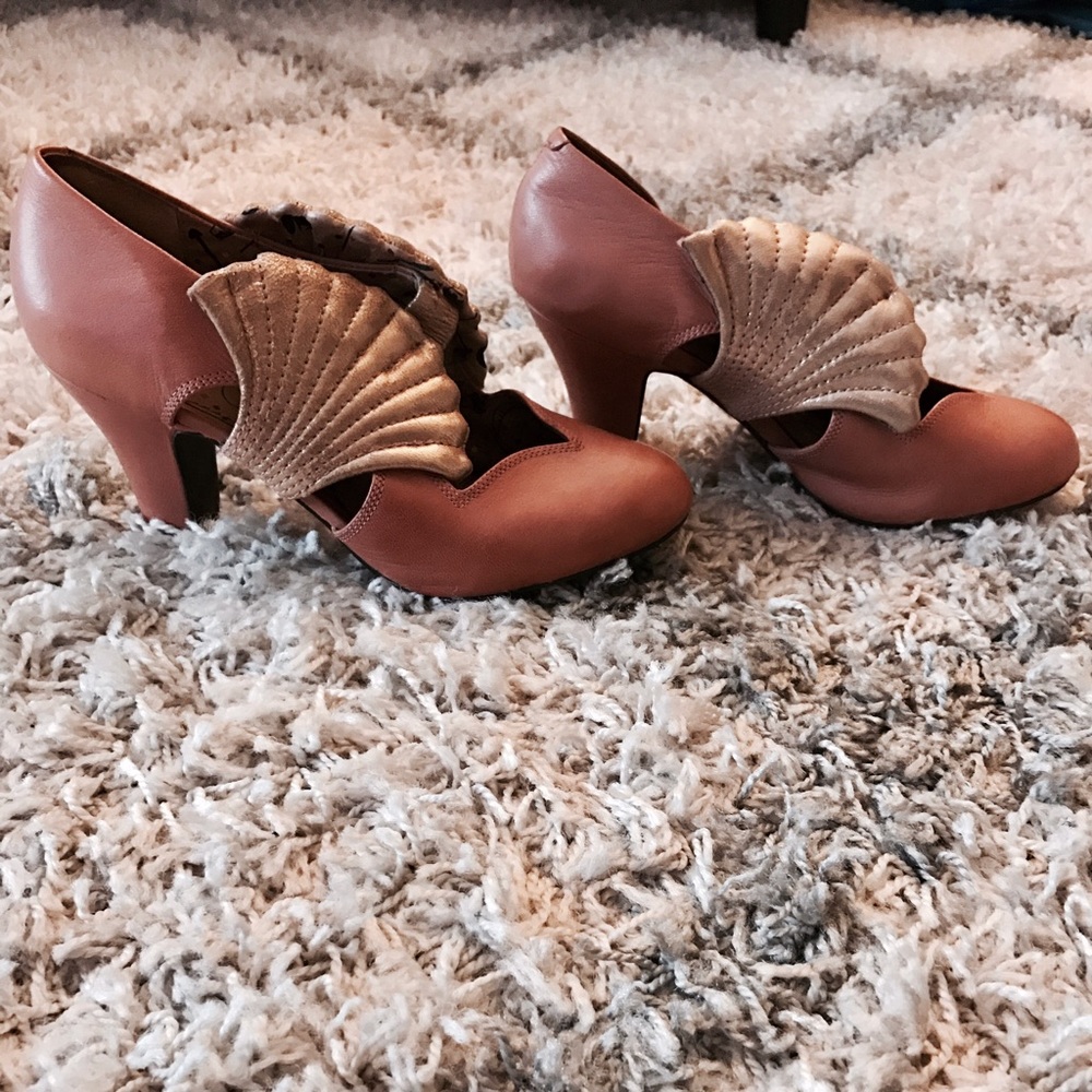 Mod Cloth 40s Pin Up Style Shell Heels