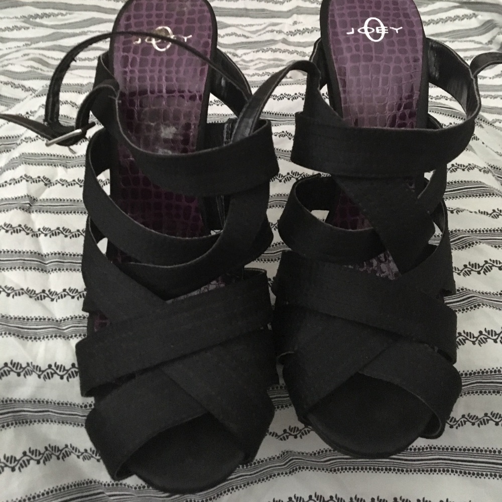 8.5 strappy Joey sling backs