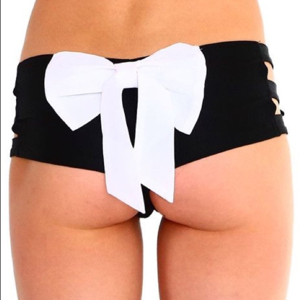 Iheartraves bow tie ribbon booty shorts
