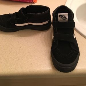 Size kids 3. Black and white vans with velcro