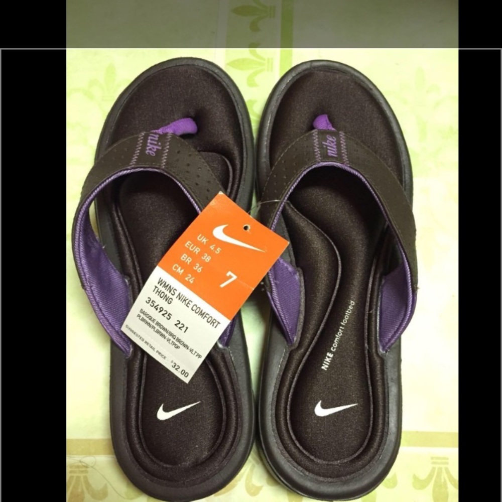 Nike- Memory Foam  sandals