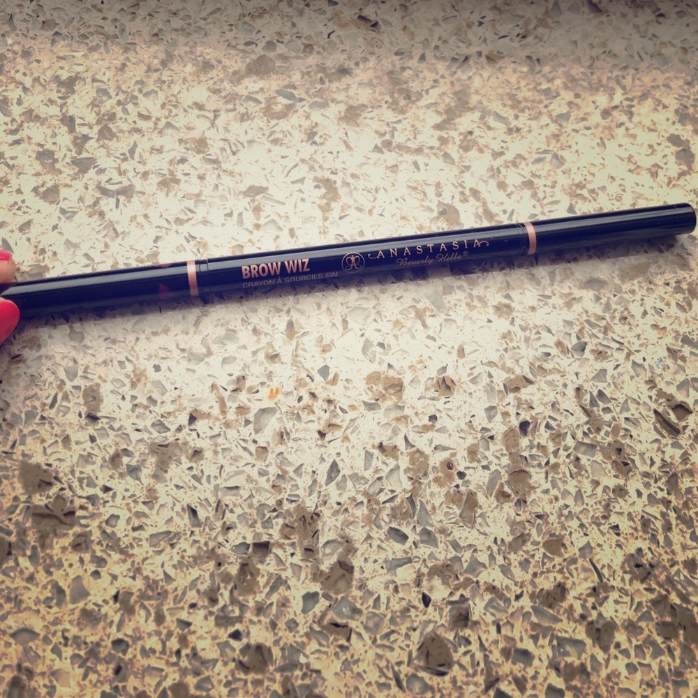 Anastasia Brow Wiz in Soft Brown