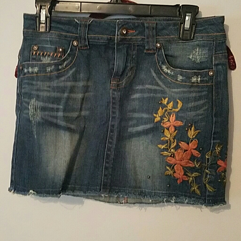 Short Jean skirt