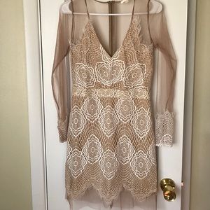Lulu's nude and white dress!