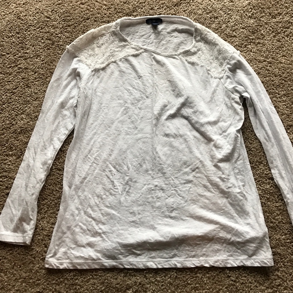 Lace shoulder long sleeve