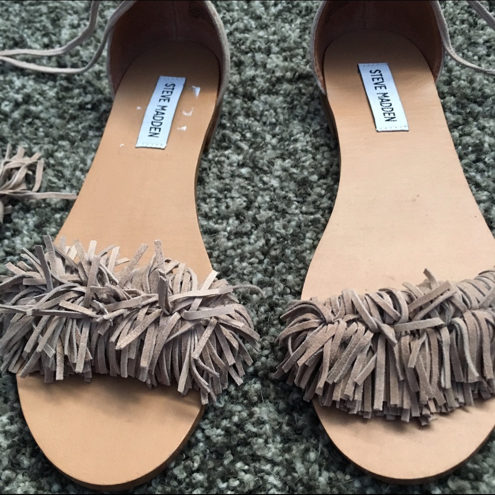 Steve Madden Fringe Lace Up Sandals: Sweetyy