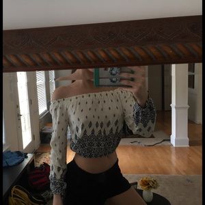 Off the shoulder long sleeve crop top