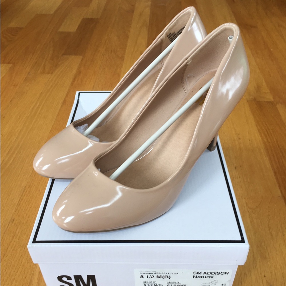 👠BNIB!!! Nude/Blush 8.5 Heels👠