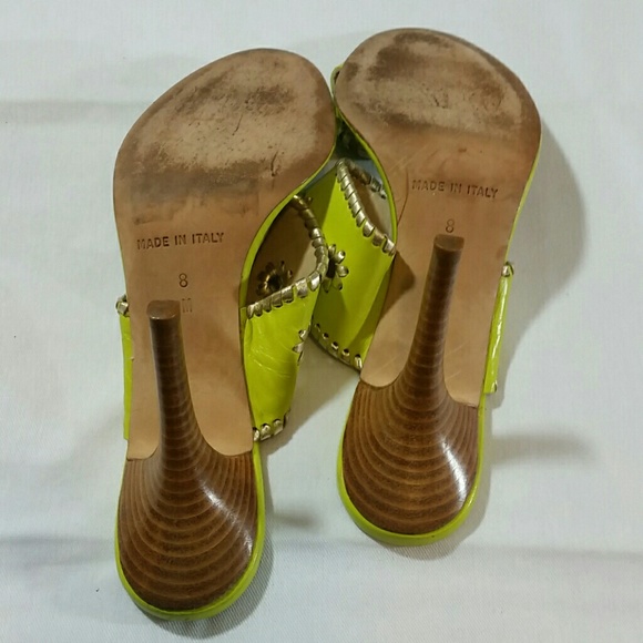 👠💖 8 Michael Kors Light Green Heels - Picture 5 of 7