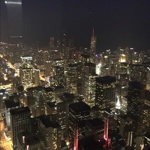 Meet your Posher, Leslie