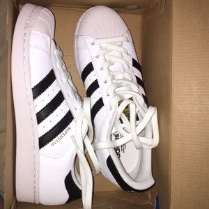 Adidas superstar