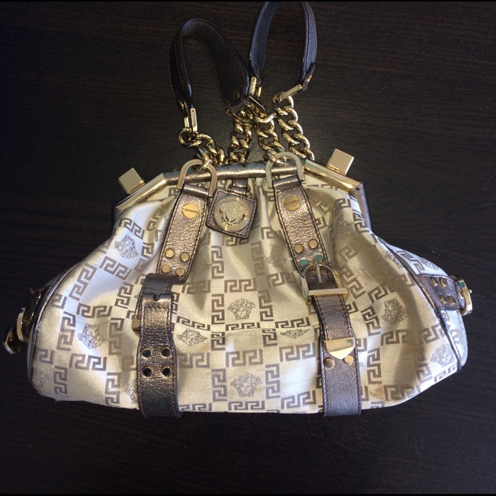 Limited Versace Borsa Gunmetal and champagne bag