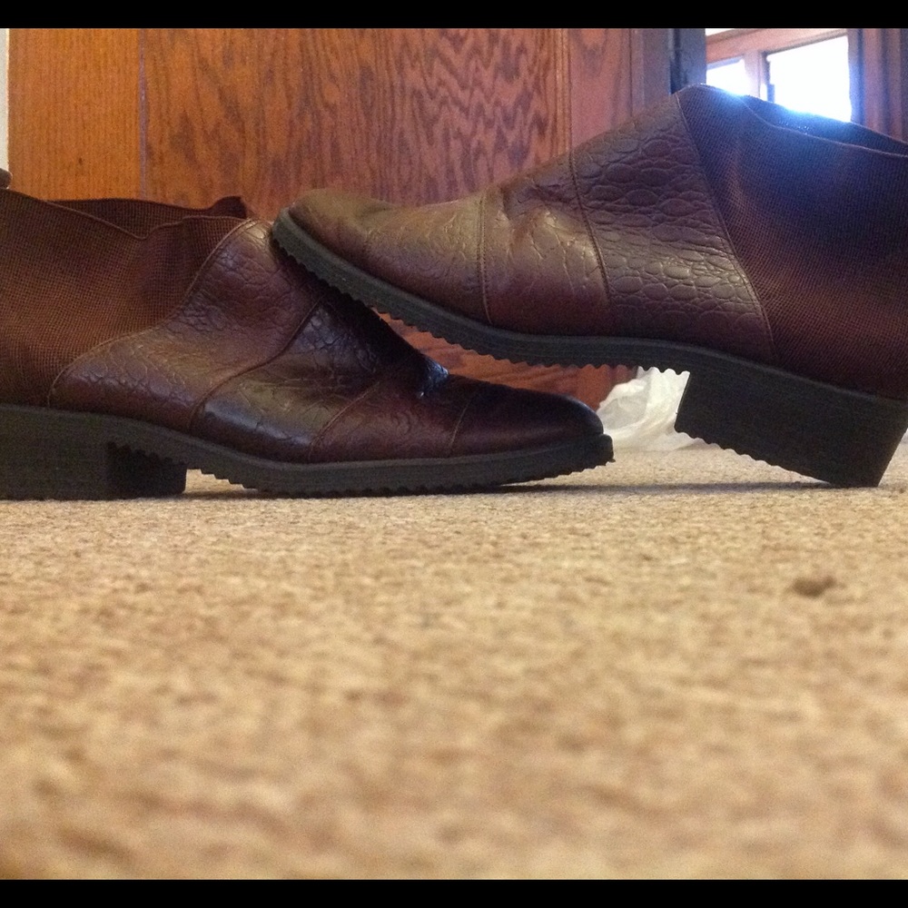 Unique Vintage Faux Leather Shoes