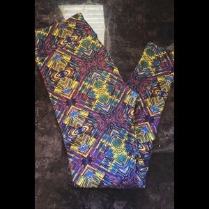 Lularoe OS Beauties- Leggings