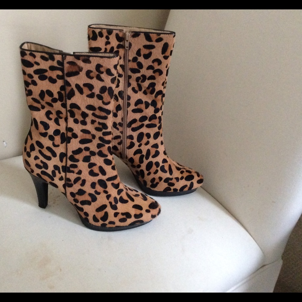 NWOT Leopard print brand pony hair booties