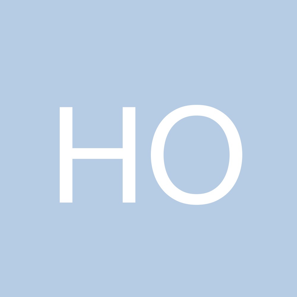 Meet your Posher, Holly