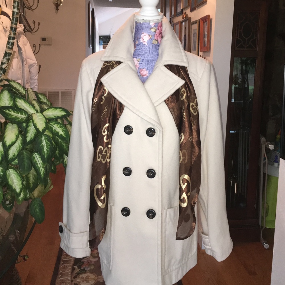 💋Stunning 2X Cream Peacoat!