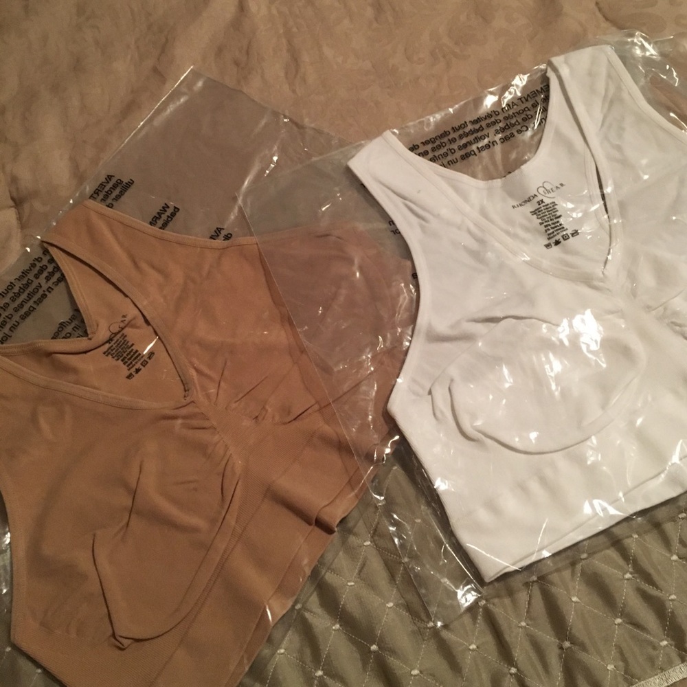 2 sports bras