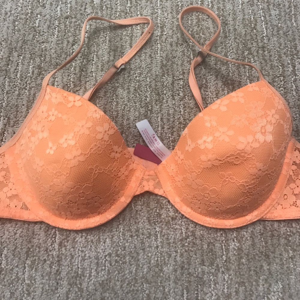 Pink vs t shirt bra